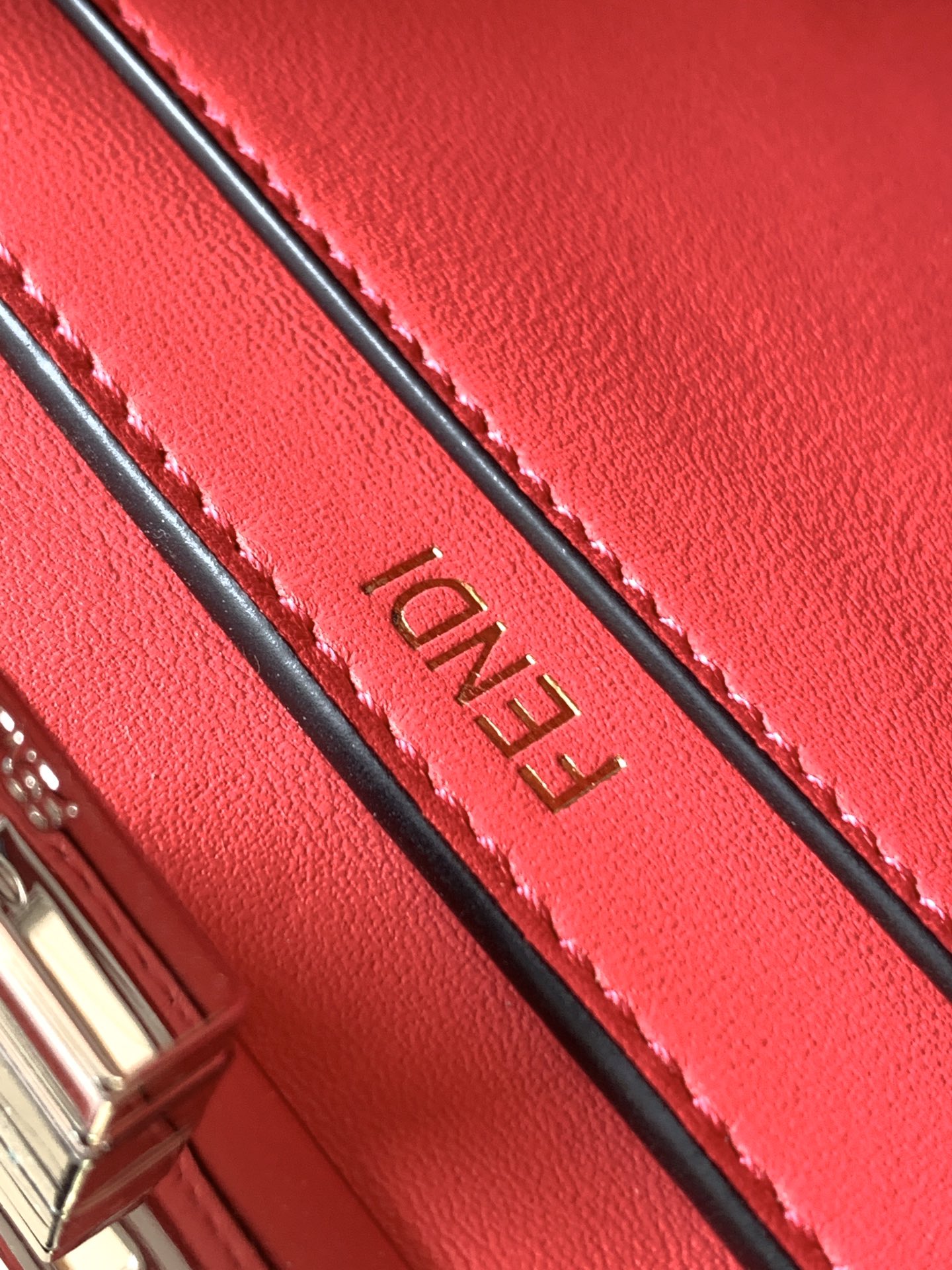 Peekaboo ISeeU Petite 20 Bag Hot Pink Lambskin Shw mysite