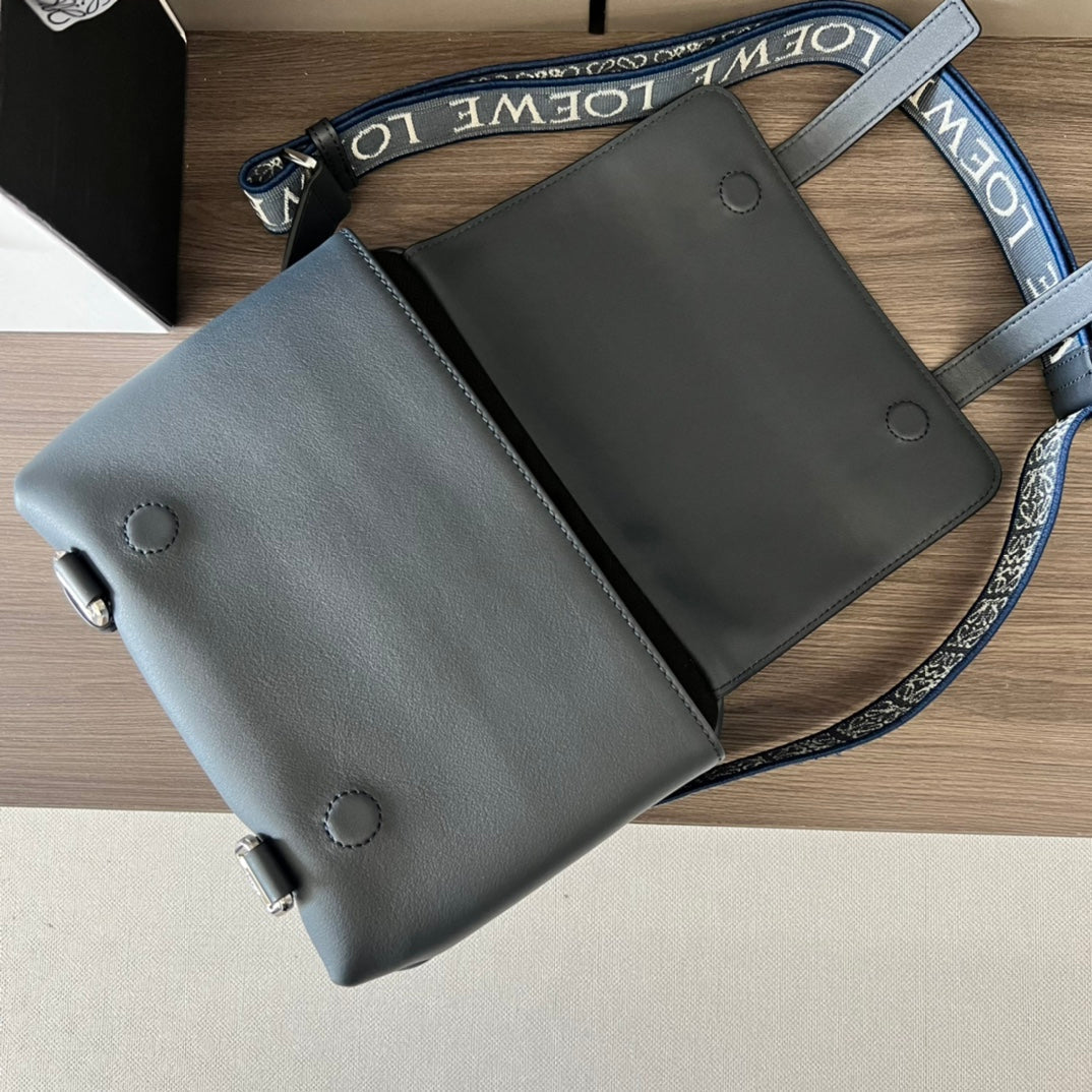 Loew Military Blue Leather Messager Bag mysite