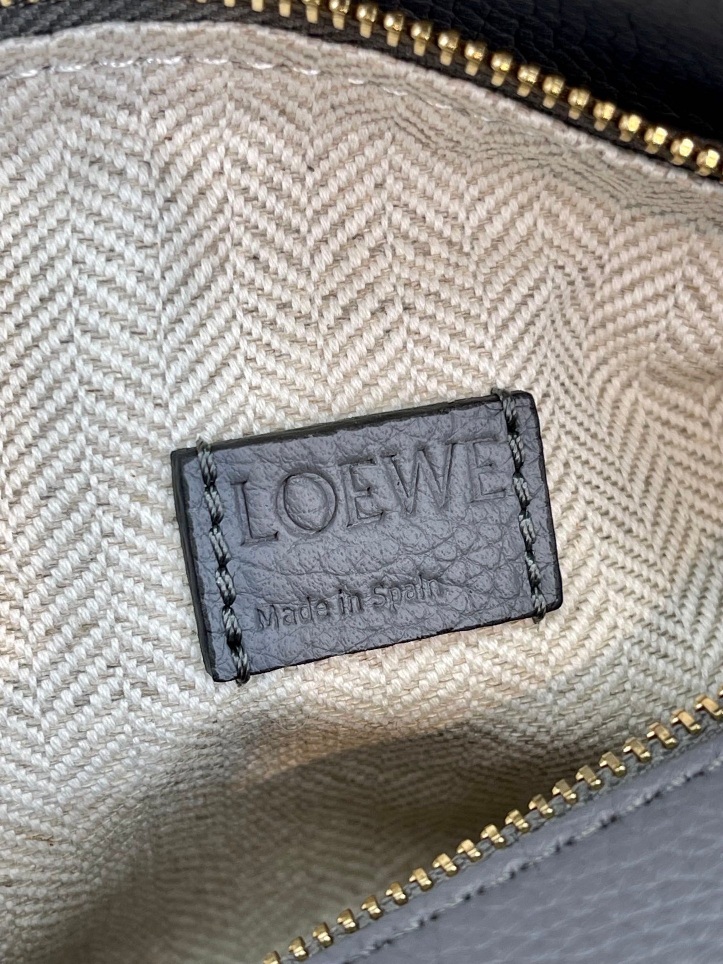 LOE MINI 18 PUZZLE BAG IN GREY CALFSKIN mysite