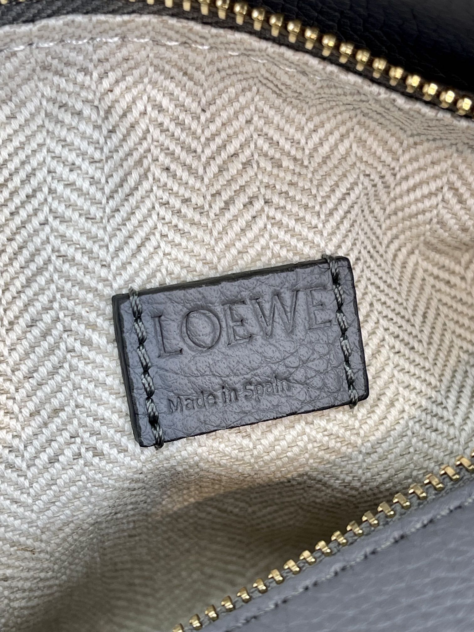 LOE MINI 18 PUZZLE BAG IN GREY CALFSKIN mysite