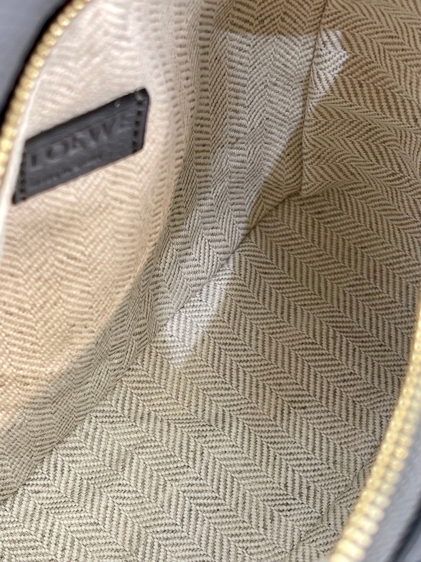 LOE MINI 18 PUZZLE BAG IN GREY CALFSKIN mysite