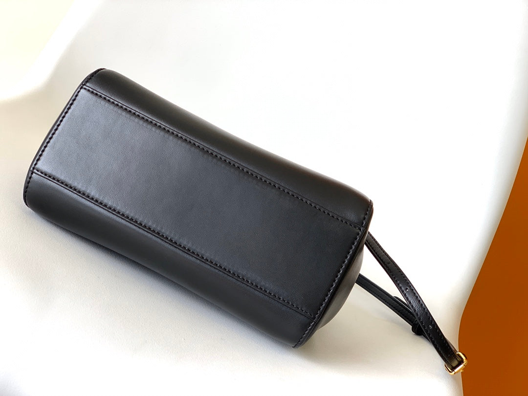 Peekaboo Mini 23cm Bag black lambskin gold hardware mysite