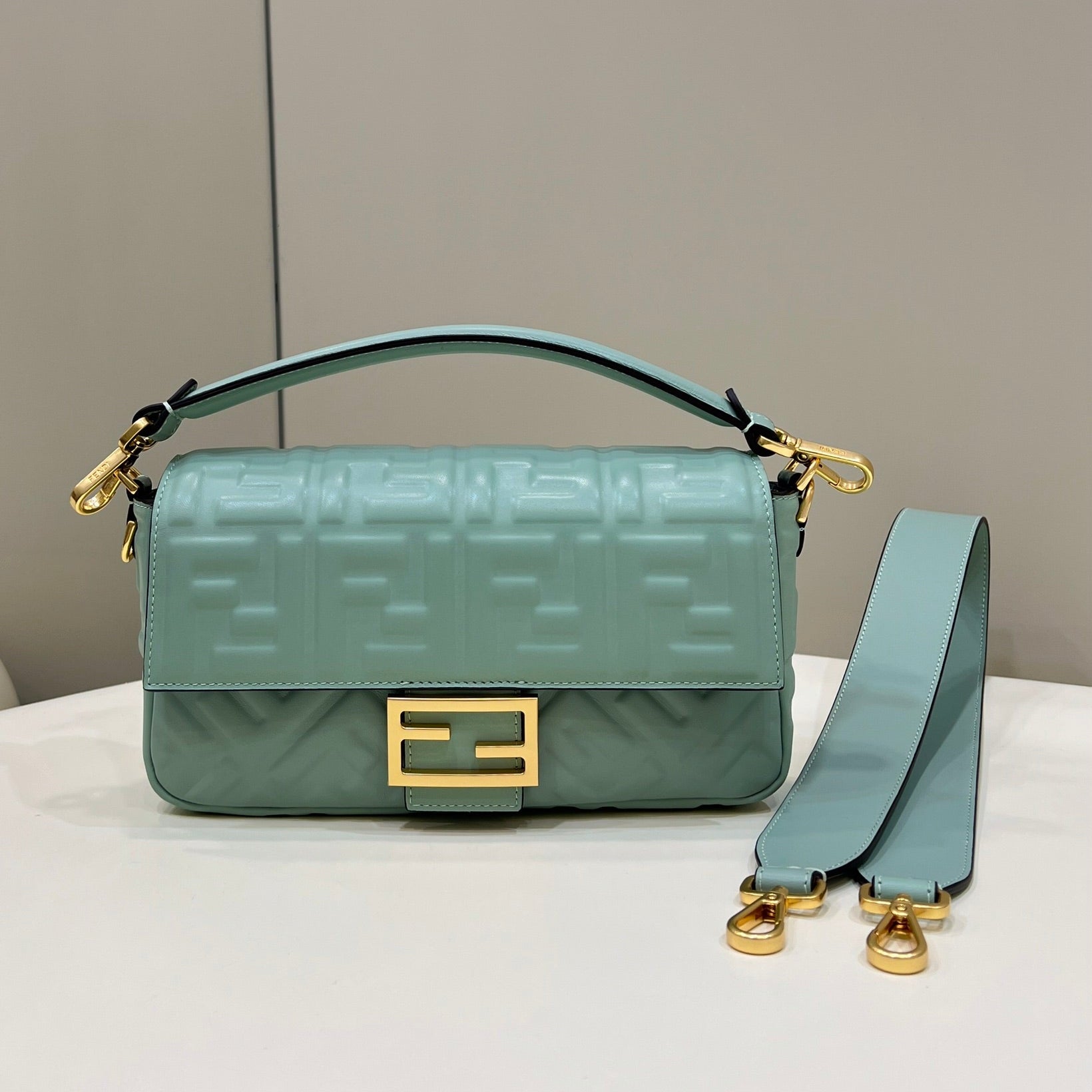 BAGUETTE WITH FF MOTIF 27 IN VIRIDIAN GREEN SOFT LAMBSKIN GOLD HARDWARE mysite