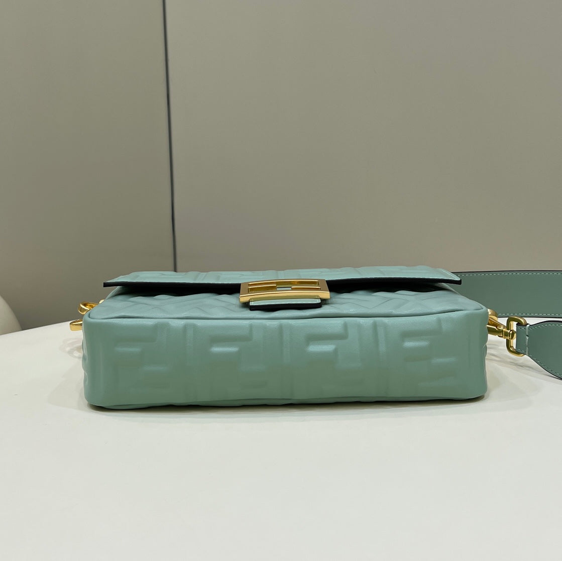 BAGUETTE WITH FF MOTIF 27 IN VIRIDIAN GREEN SOFT LAMBSKIN GOLD HARDWARE mysite