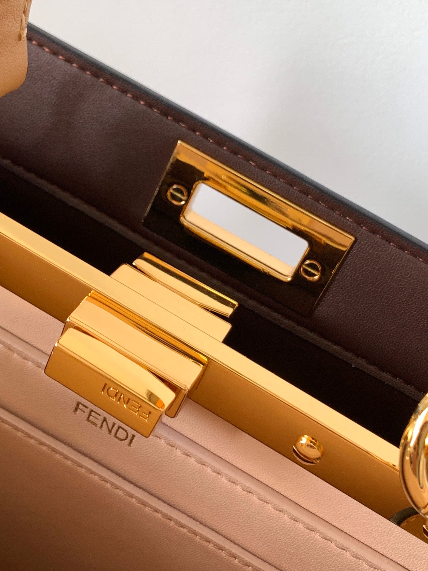 Peekaboo ISeeU Small 27cm Bag beige lambskin gold hardware mysite