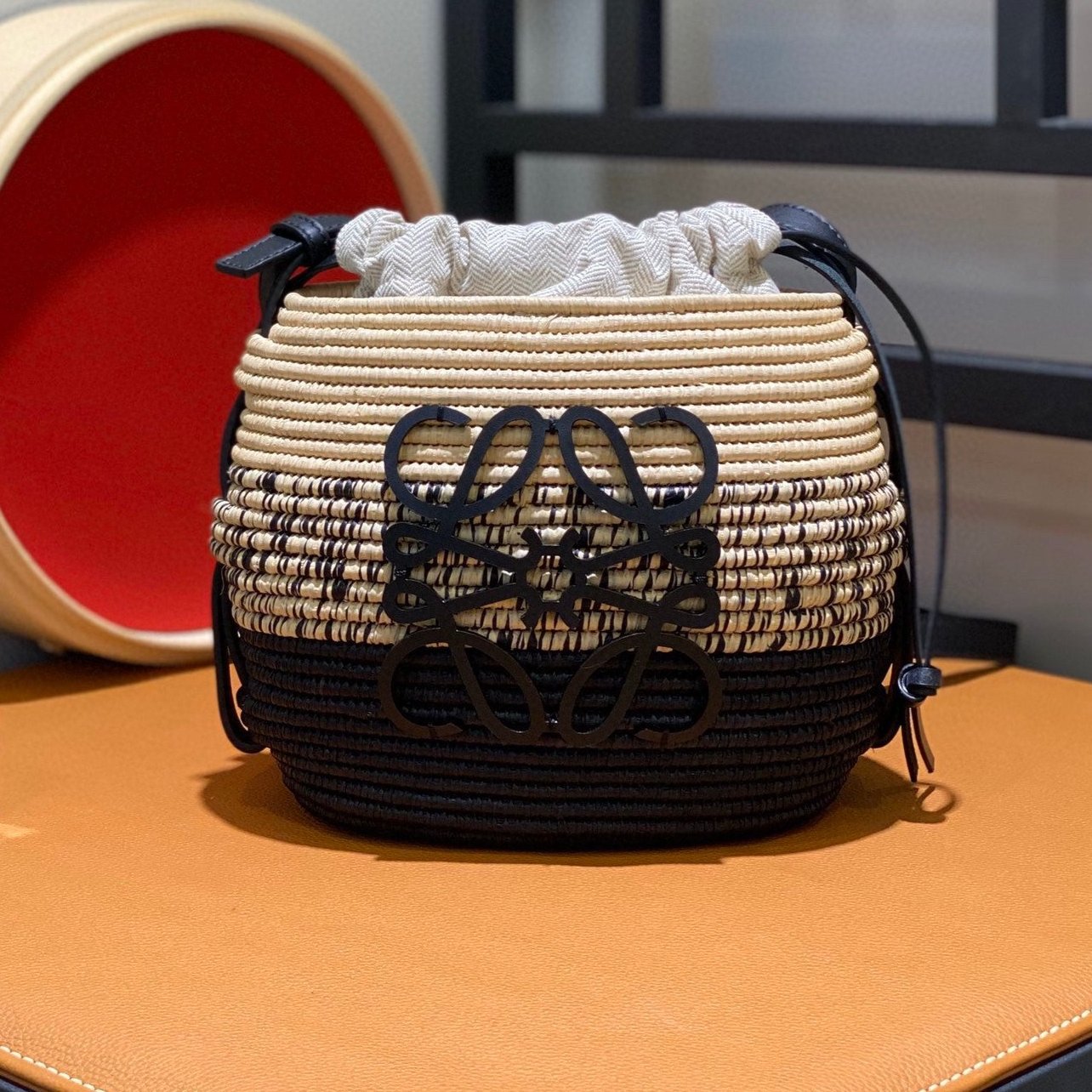 LOE 18 ANAGRAM BASKET BAG IN BLACK AND NATURAL RAFFIA mysite