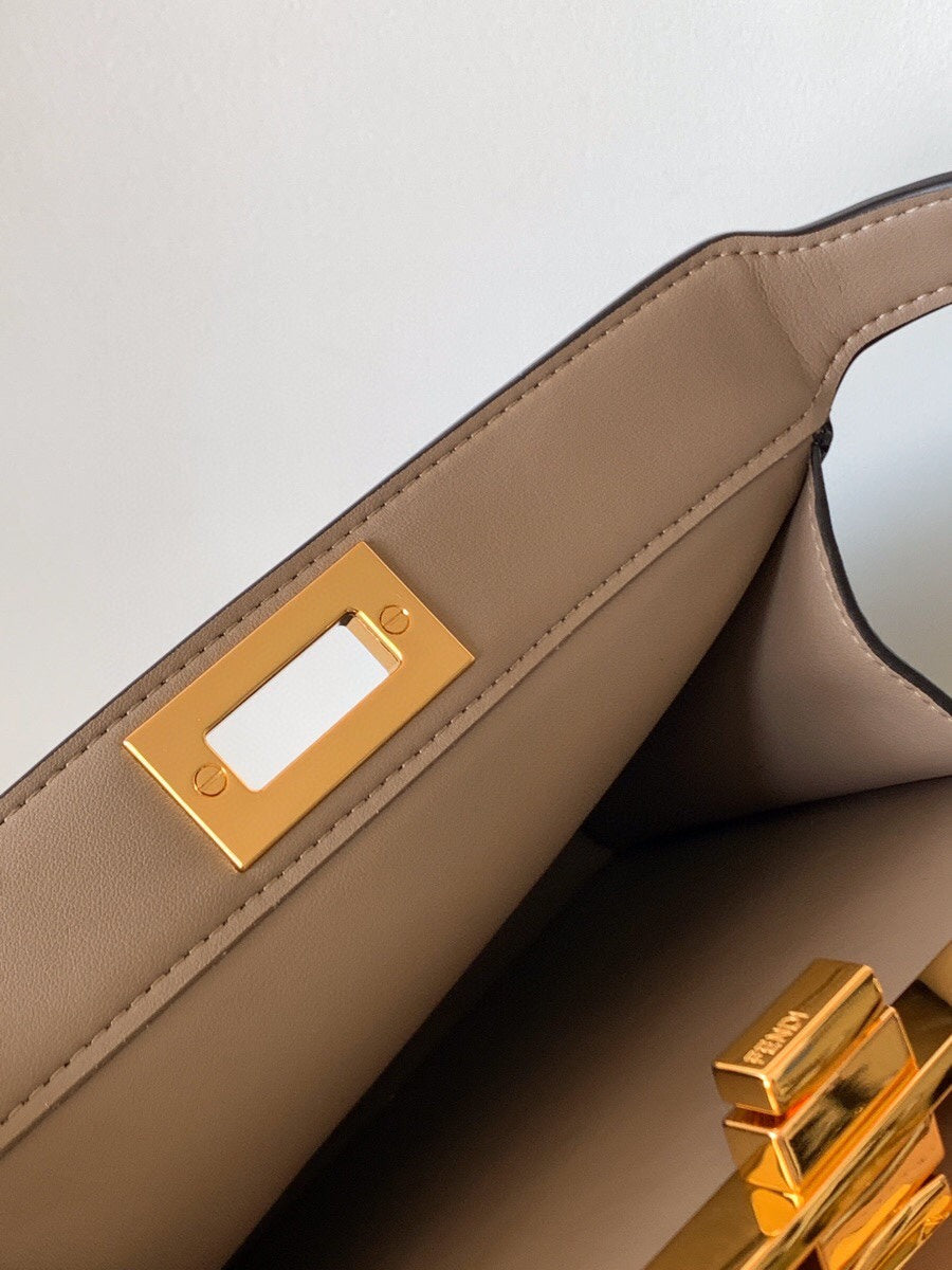 Peekaboo ISeeU Small 27cm Bag black lambskin gold hardware mysite