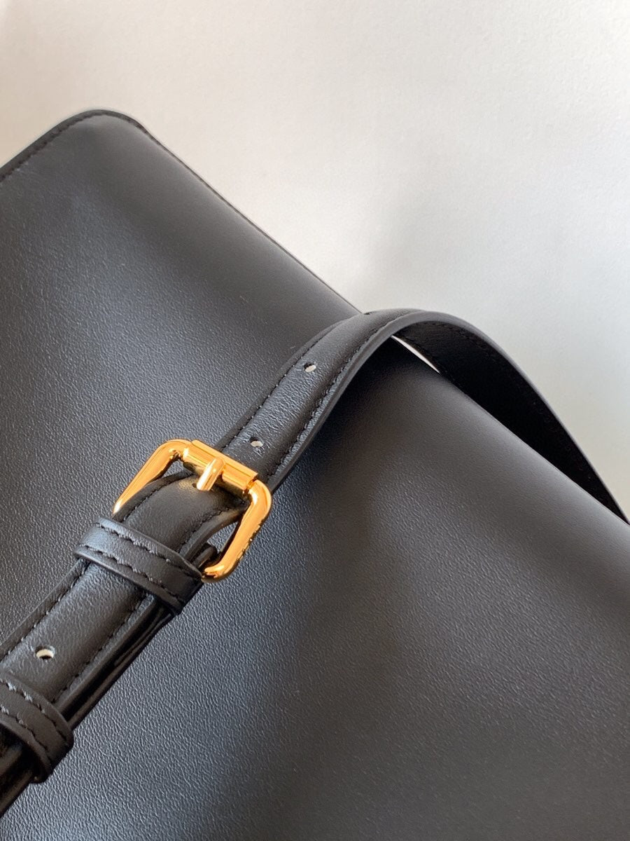 Peekaboo ISeeU Small 27cm Bag black lambskin gold hardware mysite