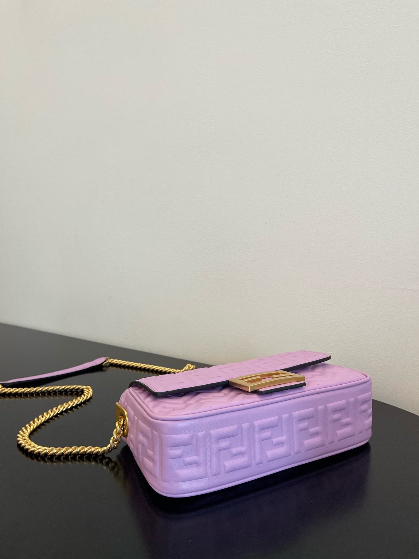 Fend Baguette 24 Bag With FF Motif Lavender Leather Ghw mysite