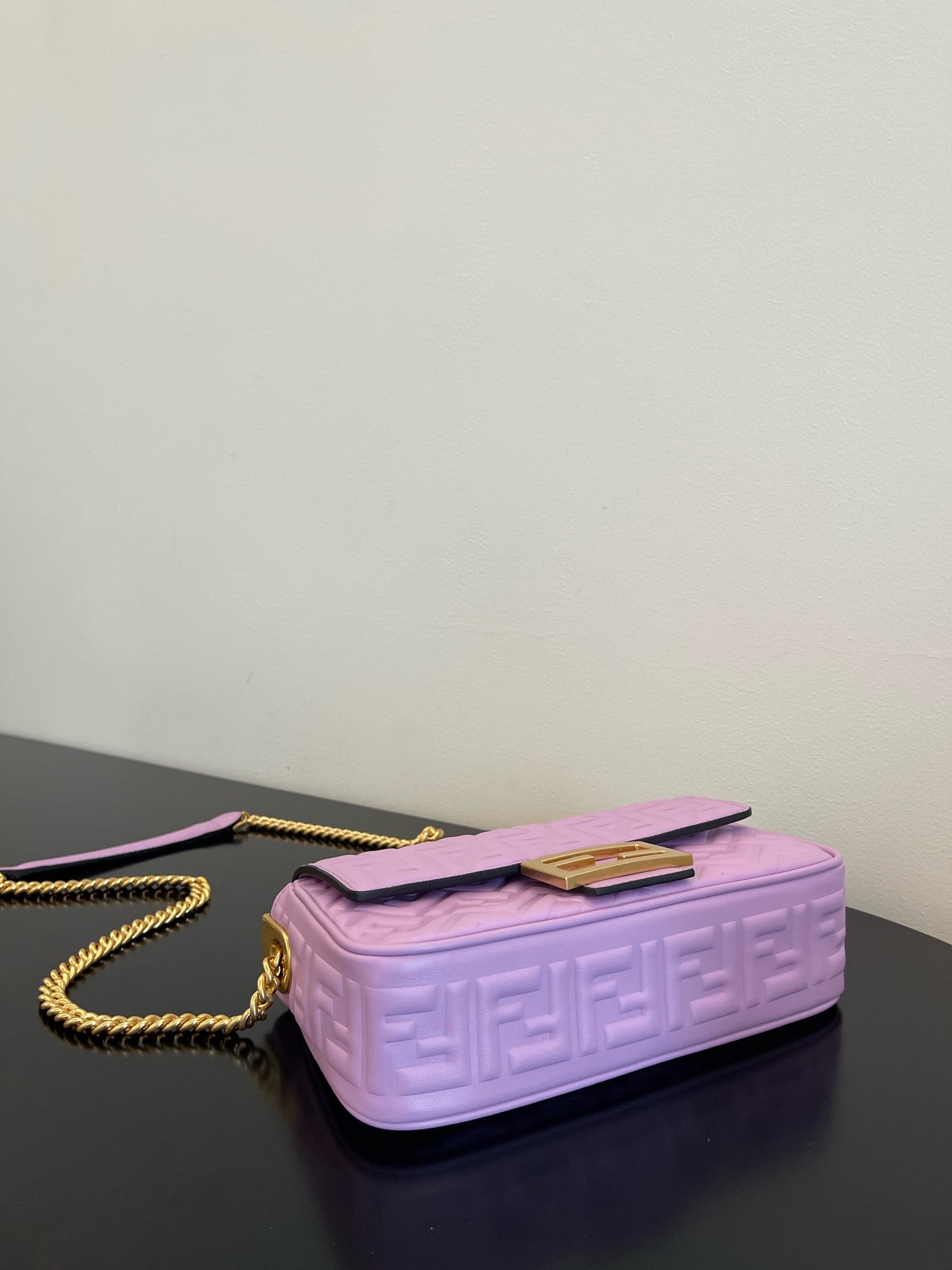 Fend Baguette 24 Bag With FF Motif Lavender Leather Ghw mysite