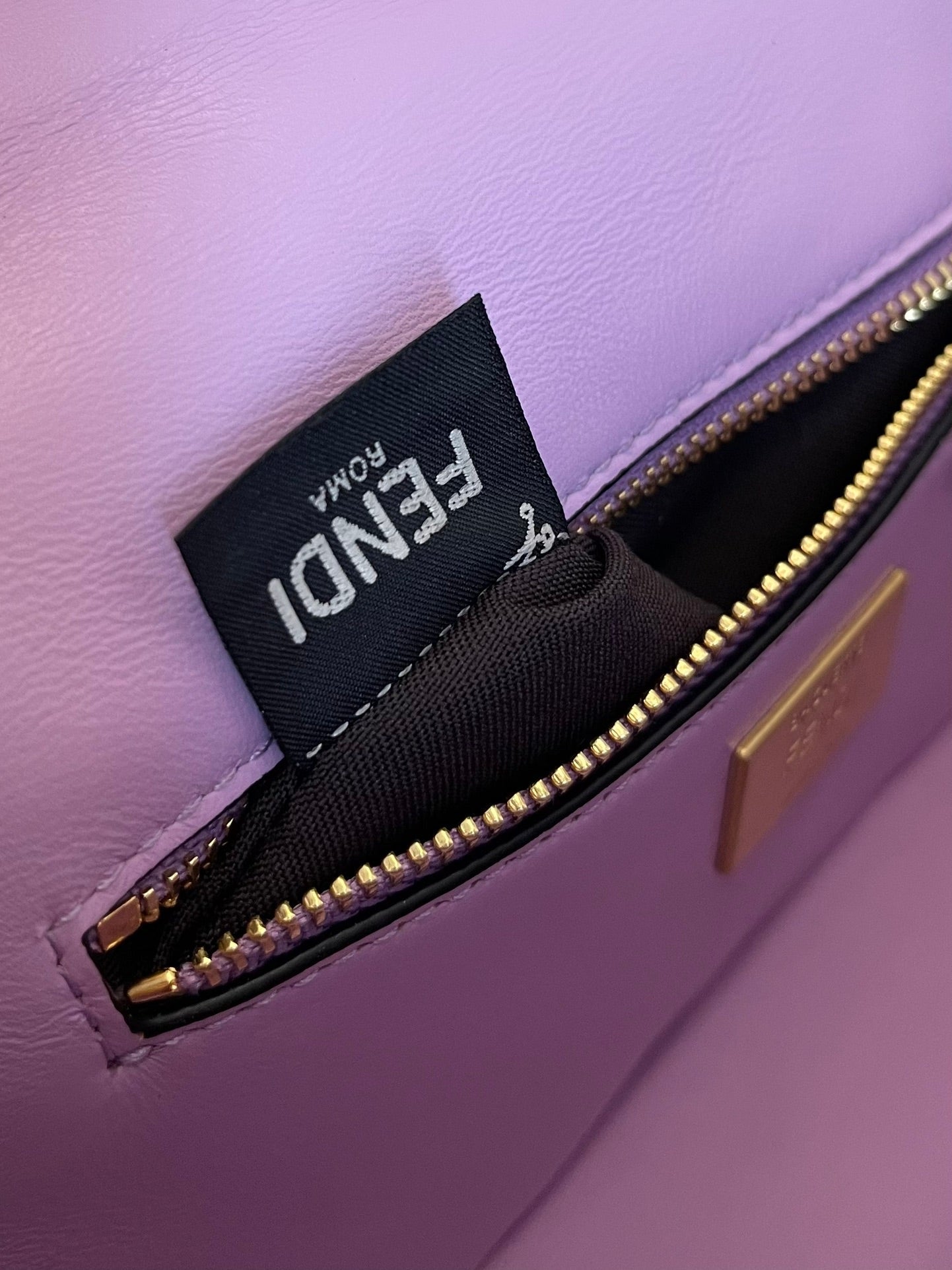 Fend Baguette 24 Bag With FF Motif Lavender Leather Ghw mysite