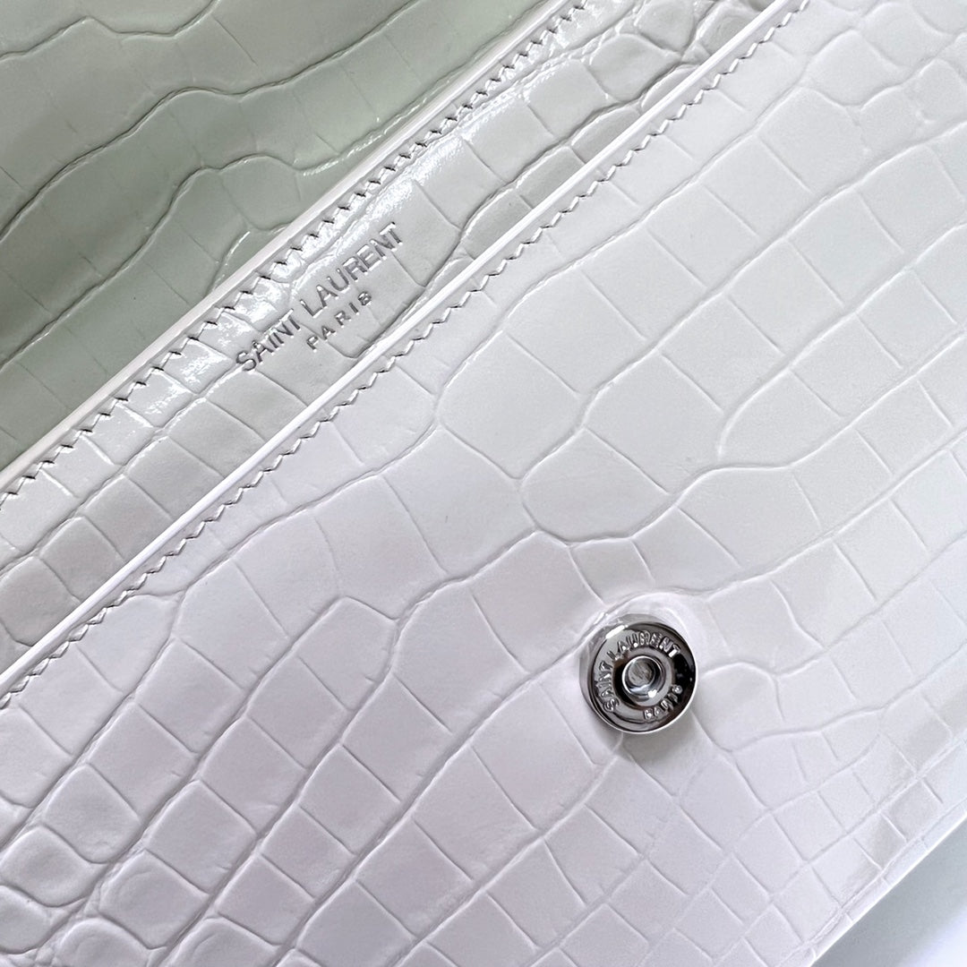 SUNSET MEDIUM 22 IN WHITE CROCODILE PATTERN CALFSKIN SILVER HARDWARE mysite