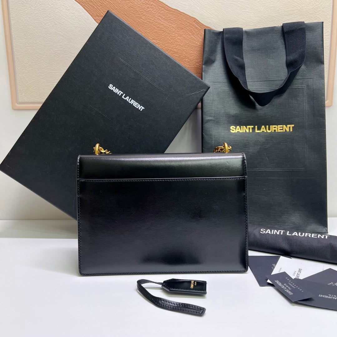 SUNSET MEDIUM 22 IN BLACK CALFSKIN GOLD HARDWARE mysite