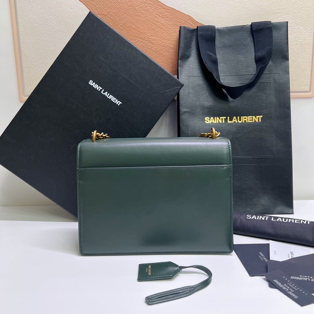 SUNSET MEDIUM 22 IN DARK GREEN CALFSKIN GOLD HARDWARE mysite