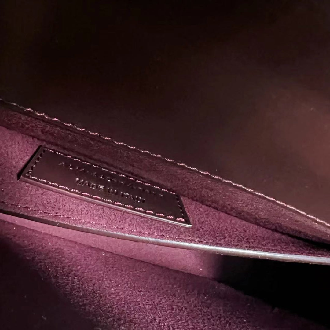 SUNSET MEDIUM 22 IN MAROON CALFSKIN SILVER HARDWARE mysite