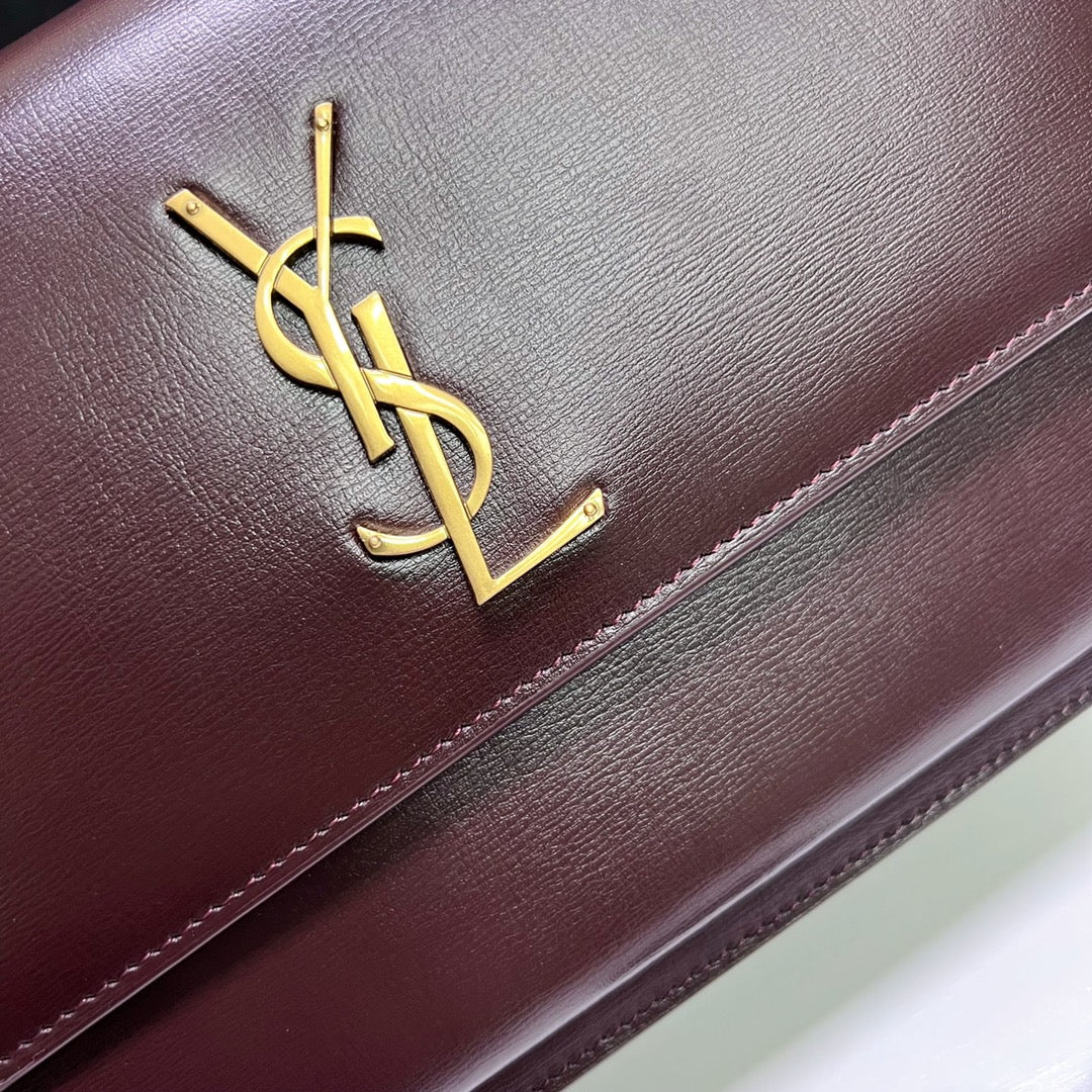 SUNSET MEDIUM 22 IN MAROON CALFSKIN GOLD HARDWARE mysite