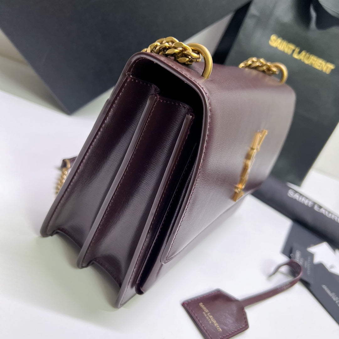 SUNSET MEDIUM 22 IN MAROON CALFSKIN GOLD HARDWARE mysite