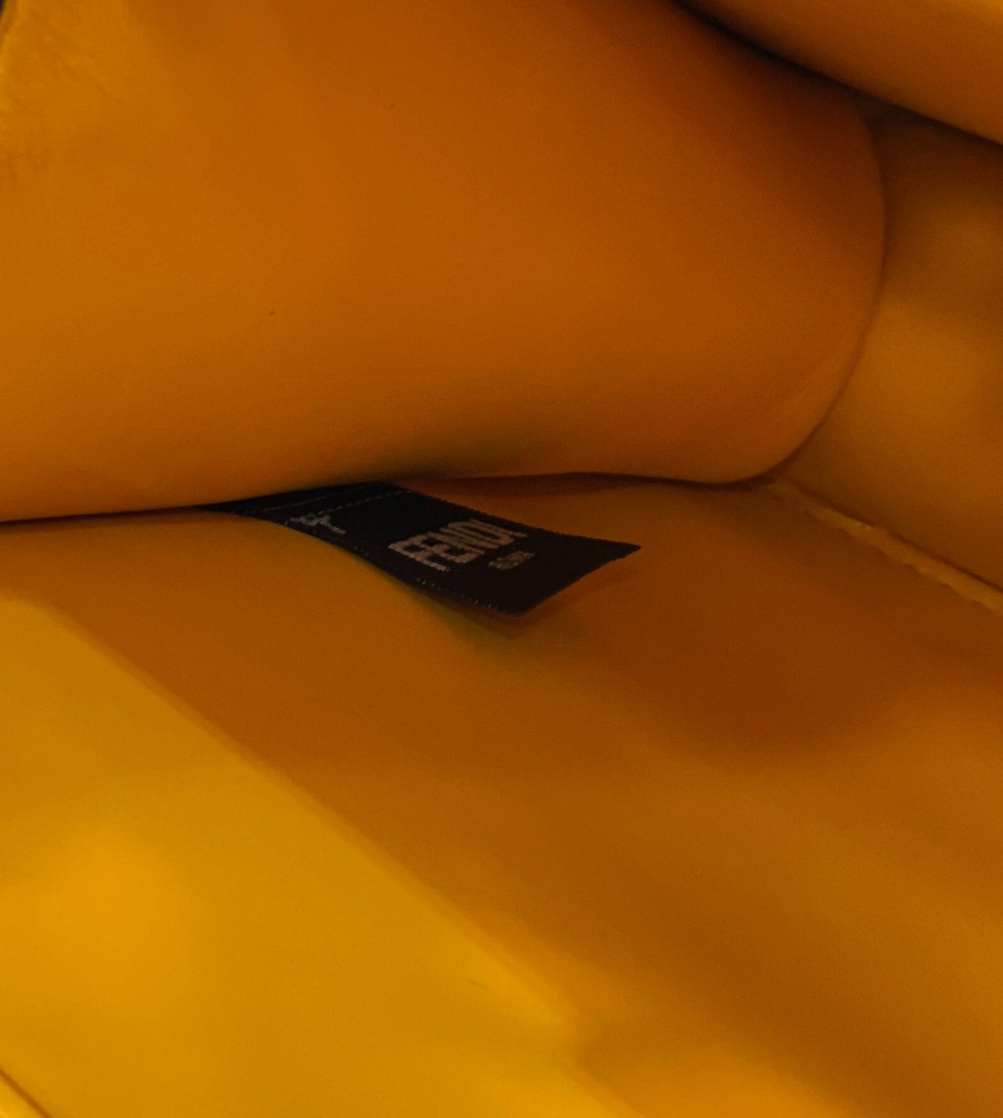 PEEKABOO ISEEU 33 IN ORANGE OMBRE SMOOTH CALFSKIN GOLD HARDWARE mysite