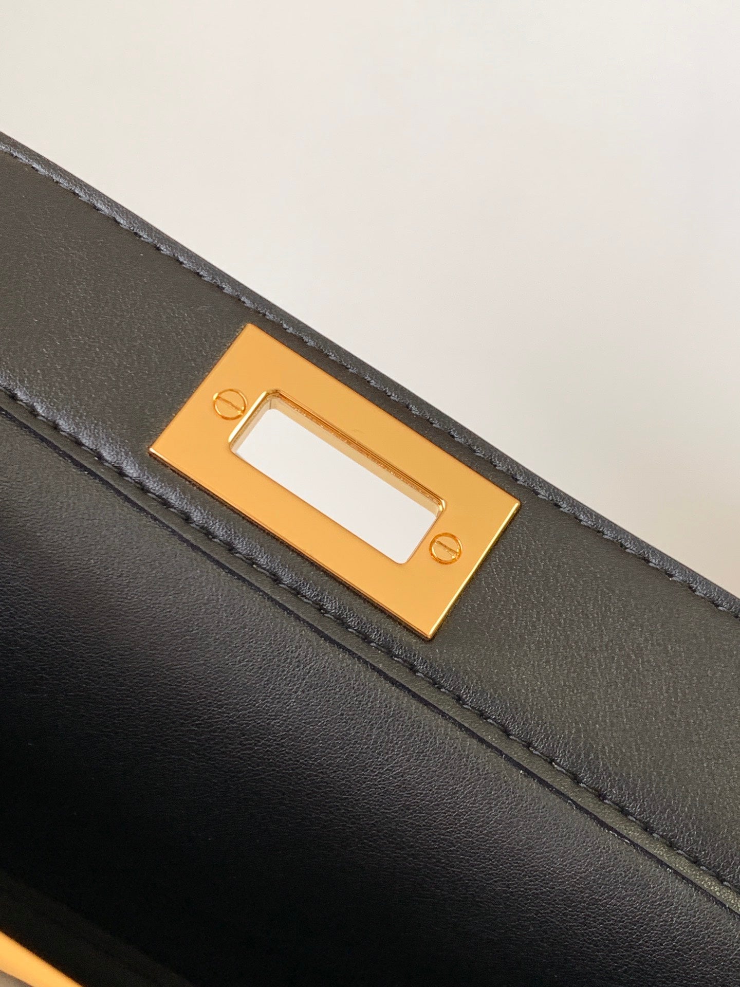 Peekaboo ISeeU Small 27cm Bag light brown lambskin gold hardware mysite