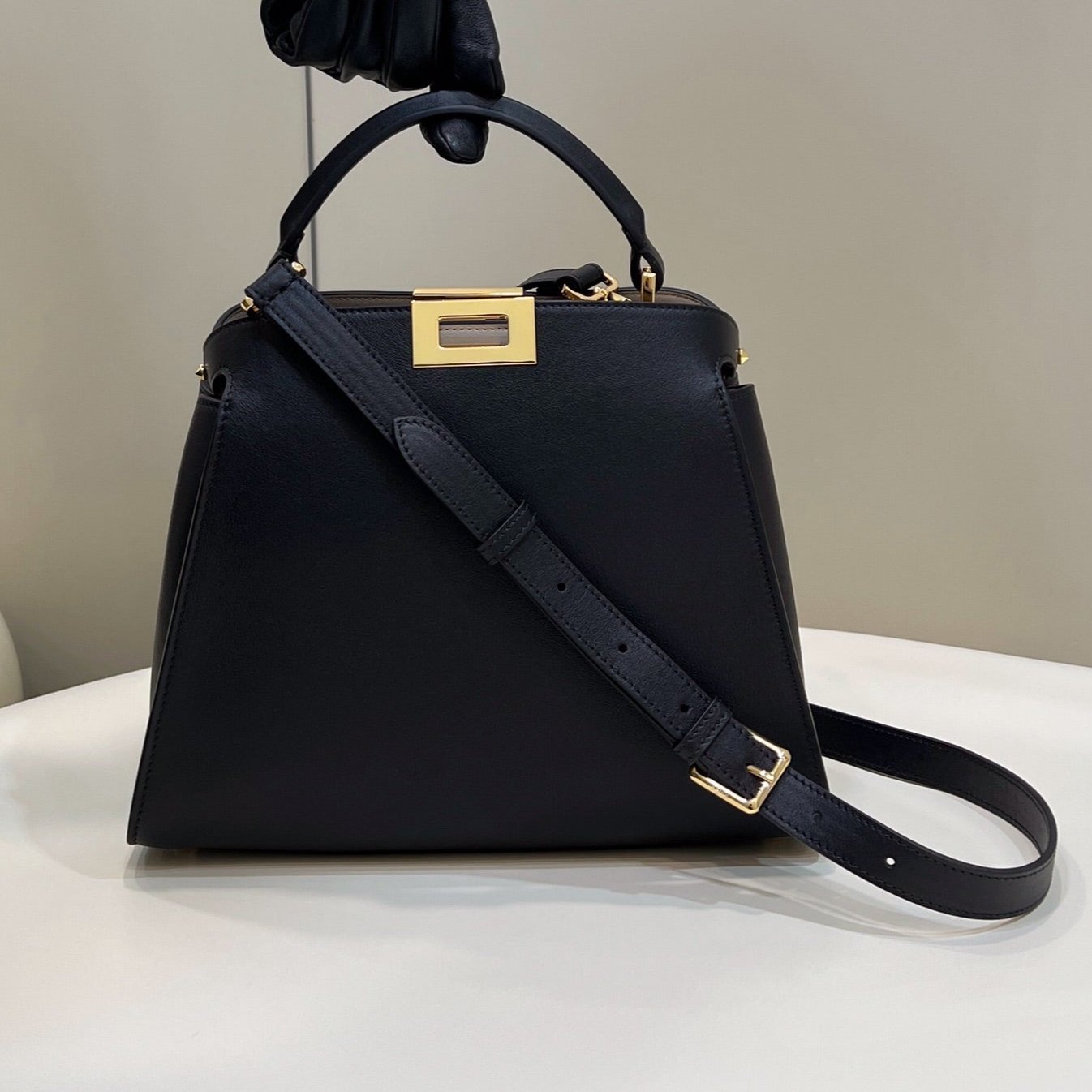 FENDI PEEKABOO 27 IN BLACK CALFSKIN WITH GOLD HARDWARE mysite