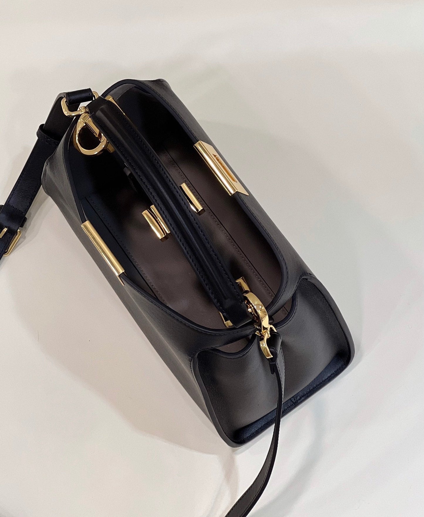 FENDI PEEKABOO 27 IN BLACK CALFSKIN WITH GOLD HARDWARE mysite
