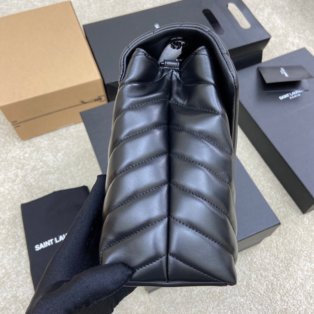 LOULOU MEDIUM 32 ALL BLACK QUILTED LEATHER mysite