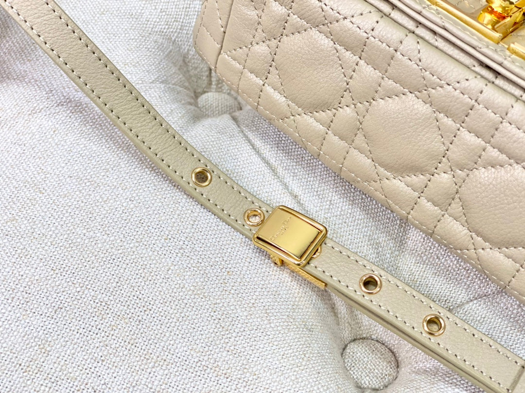 SMALL CARO BAG 20 PALE YELLOW CALFSKIN mysite