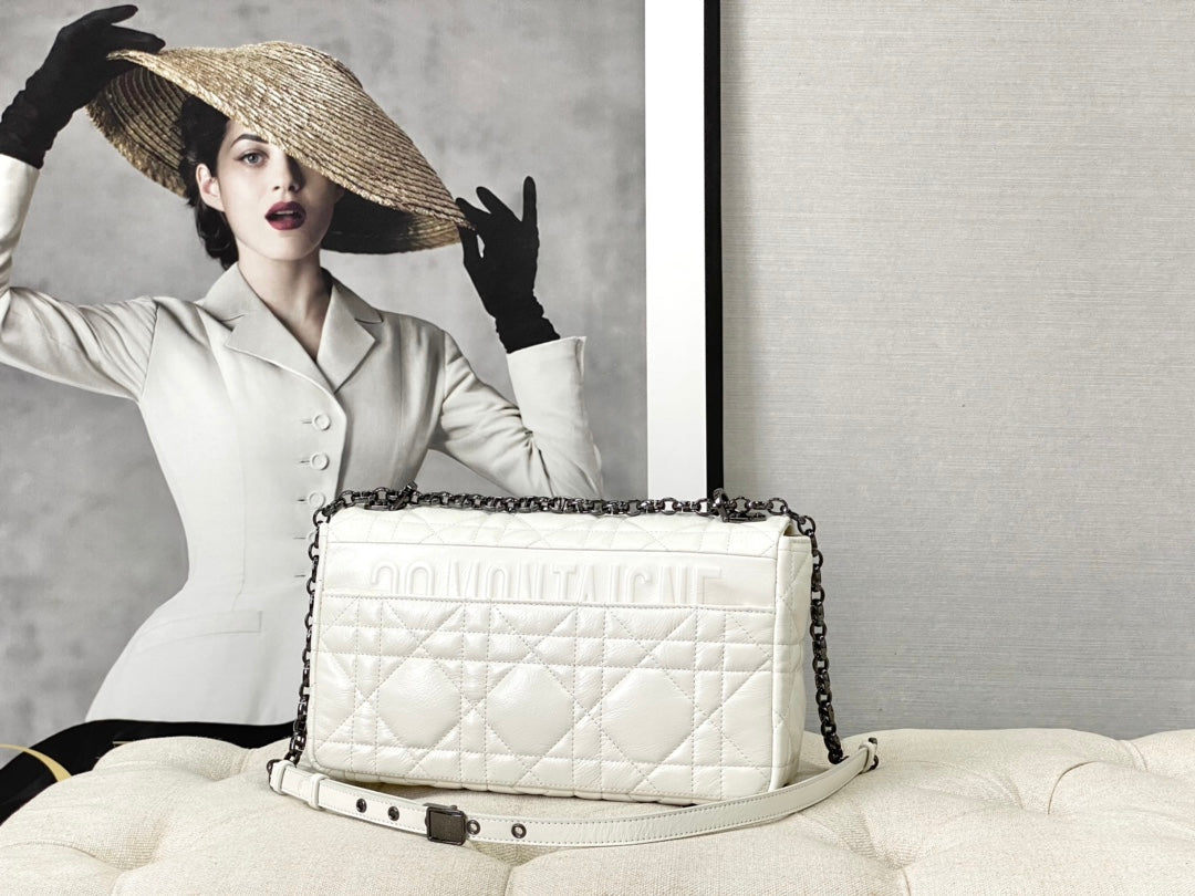 LARGE CARO BAG 28 WHITE CALFSKIN BLACK HARDWARE mysite