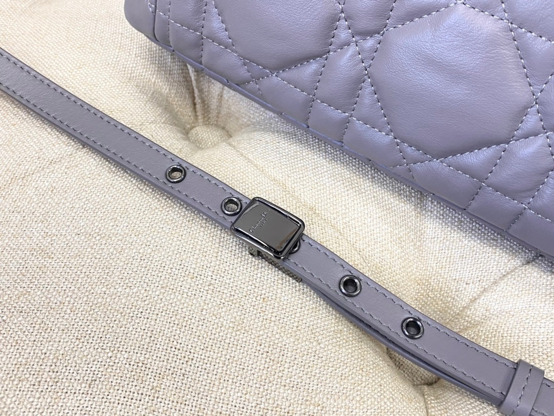 LARGE CARO BAG 28 OPALINE PURPLE CALFSKIN BLACK HARDWARE mysite