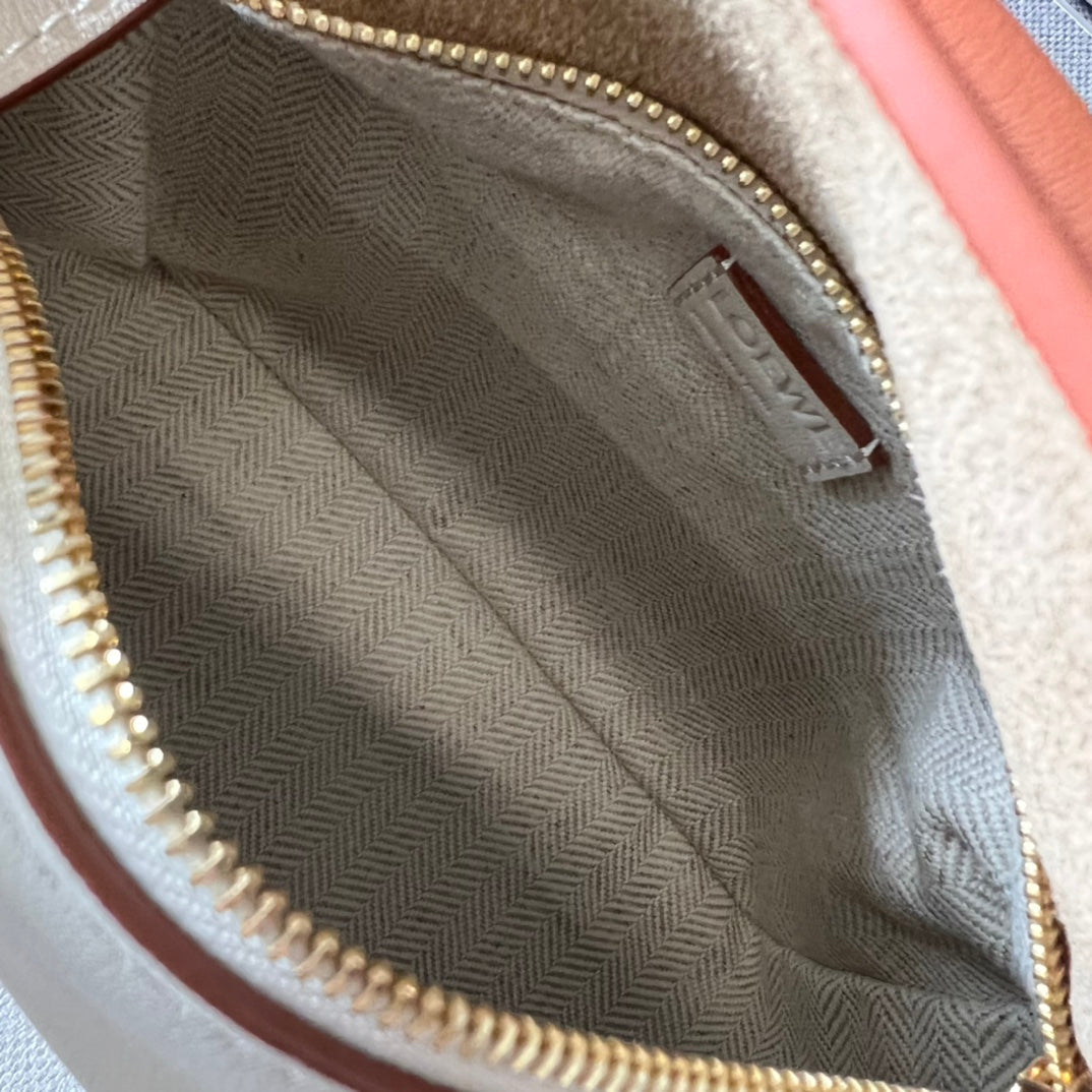 Mini Puzzle bag in soft grained 18cm White and Tan Calfskin mysite