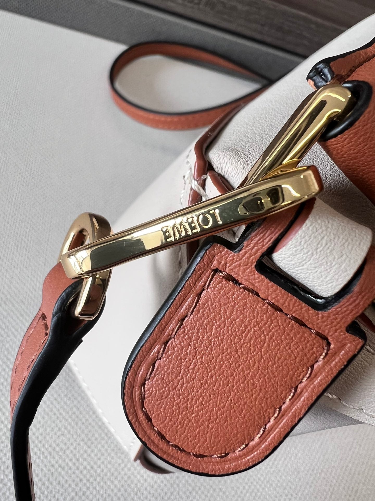 Mini Puzzle bag in soft grained 18cm White and Tan Calfskin mysite