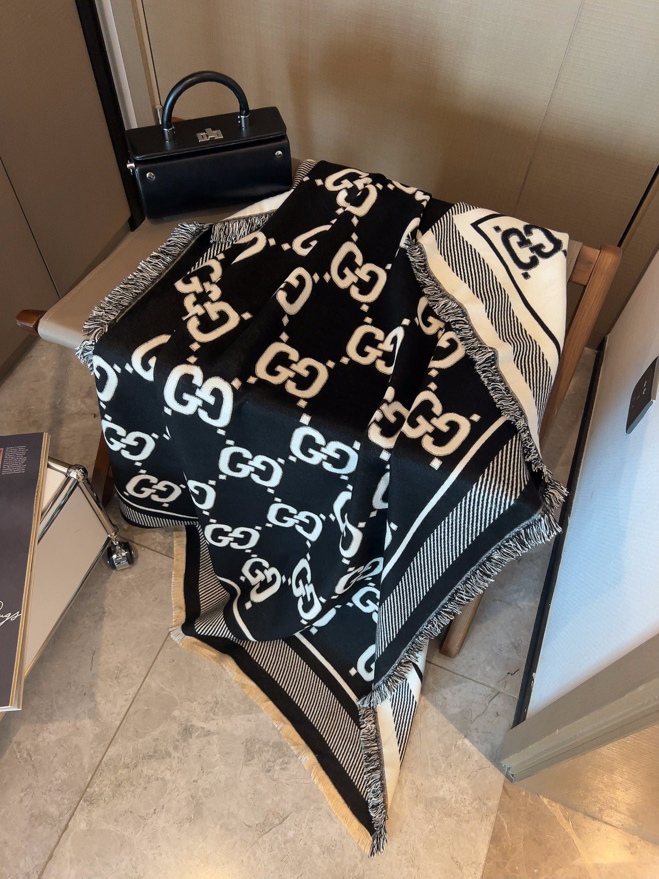 SQUARE SCARF 140 CM IN BLACK MIX WHITE SILK CASHMERE  401511 mysite