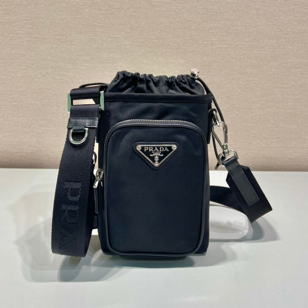 PHONE BAG 18 IN BLACK RE-NYLON mysite