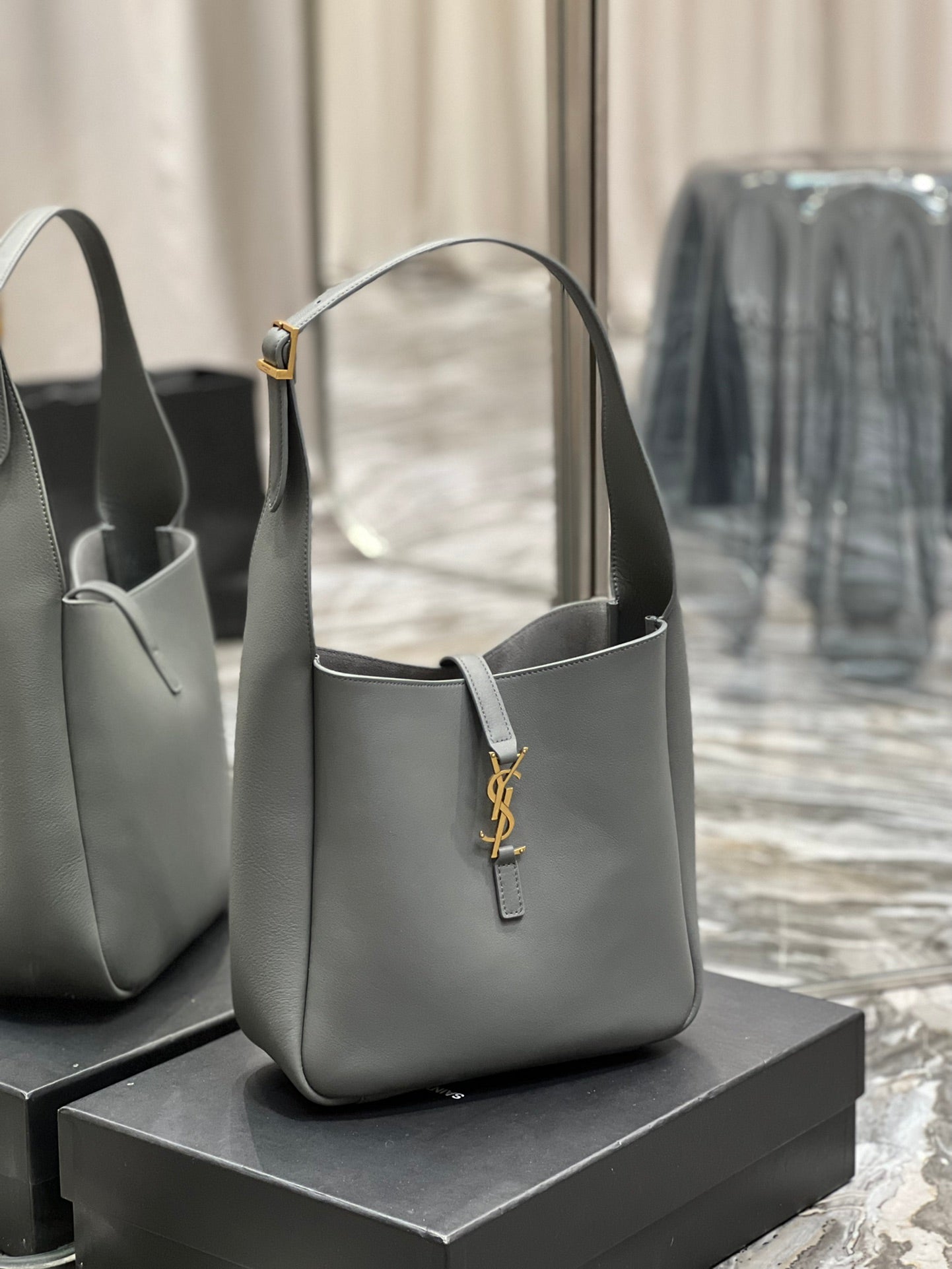 le 5a7 small 23 rock gray calfskin mysite