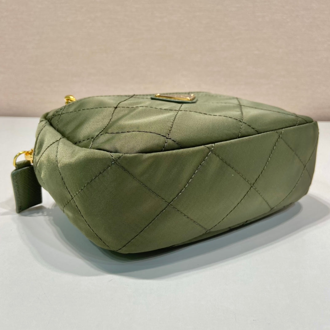 QUILTED HOBO BAG 19 IN PICKLE GREEN HANDMADE NYLON GOLD HARDWARE mysite