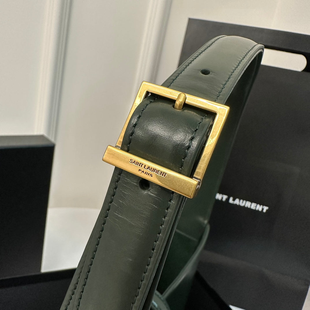 Le 5 a 7 24 Dark Green Lambskin Ghw mysite