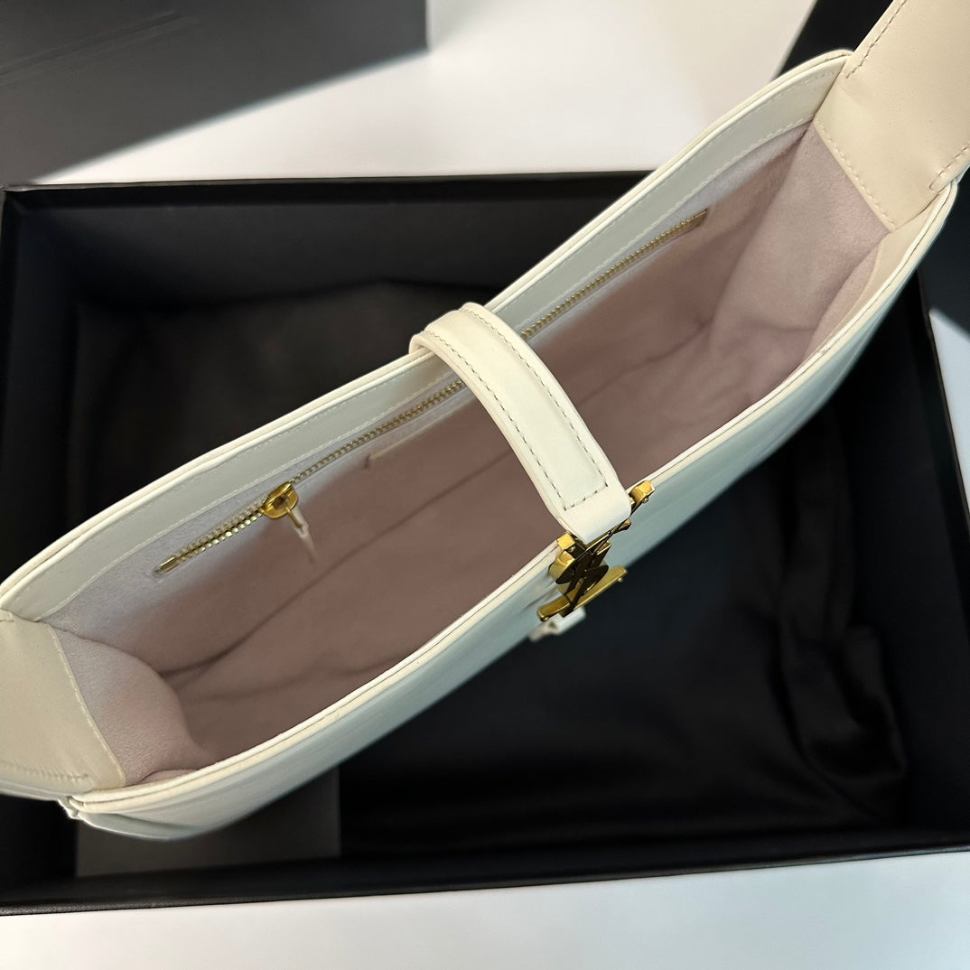 Le 5 a 7 24 White Lambskin Ghw mysite