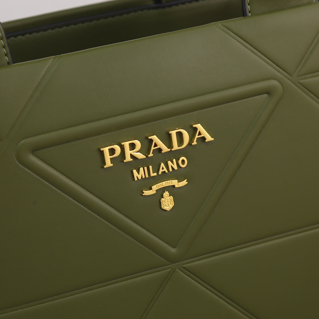 PRA LARGE 39 TOTE IN OLIVE GREEN CALFSKIN GOLD HARDWARE mysite