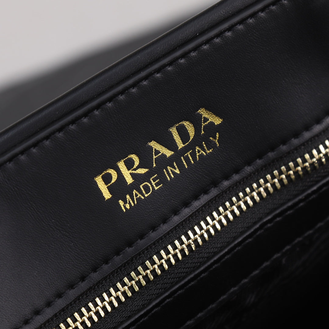 PRA LARGE 39 TOTE IN BLACK CALFSKIN GOLD HARDWARE mysite