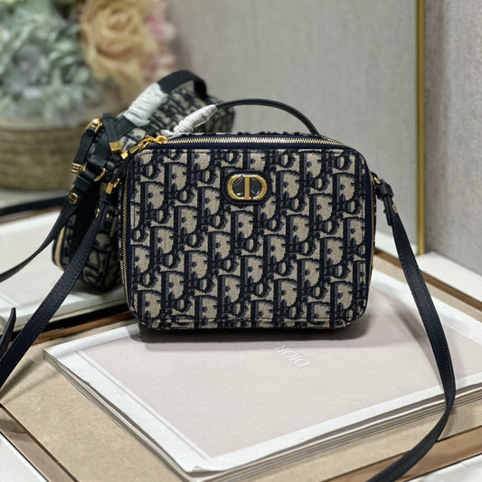 cd caro box 18 blue oblique embroidery mysite