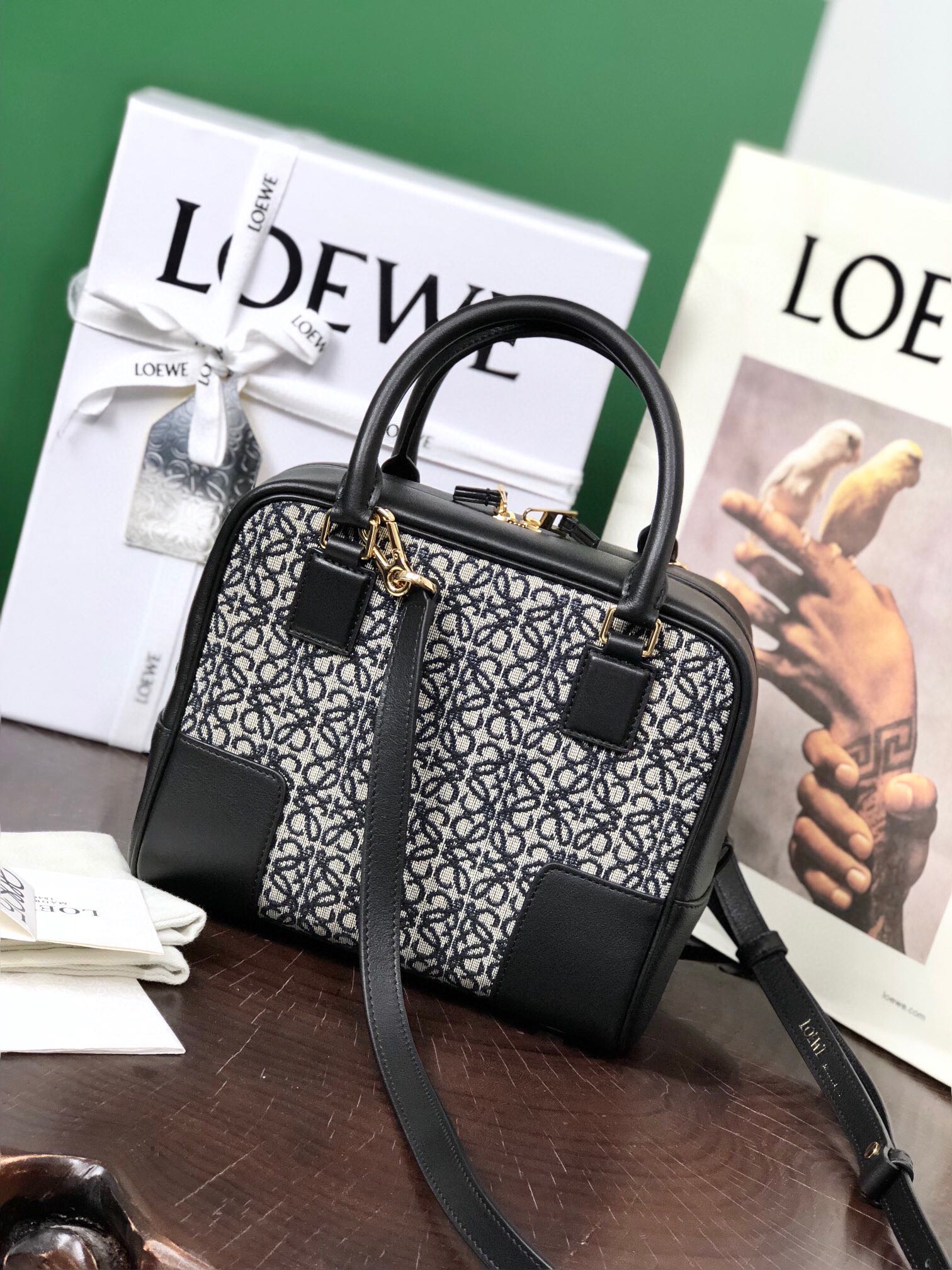 LOE AMAZONA 19 BAG IN BLACK CALFSKIN AND MONOGRAM JACQUARD mysite
