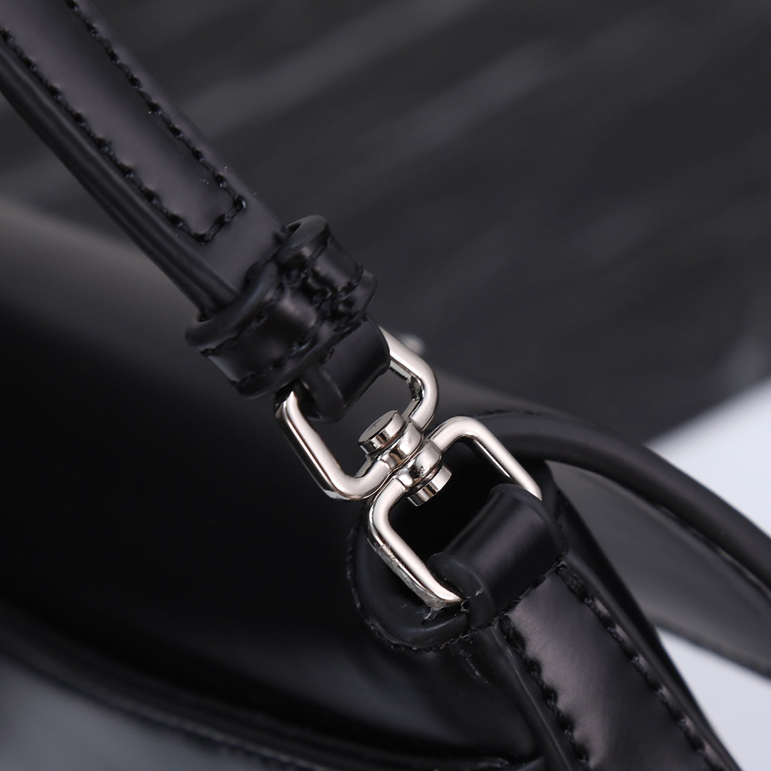 PRA 23 BAG IN BLACK CALFSKIN SILVER HARDWARE mysite