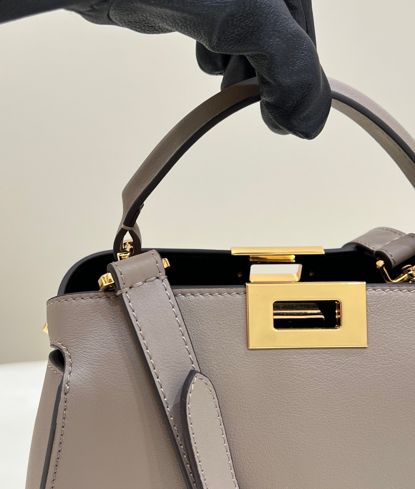 FENDI PEEKABOO 27 IN CAMEL BROWN CALFSKIN WITH GOLD HARDWARE mysite