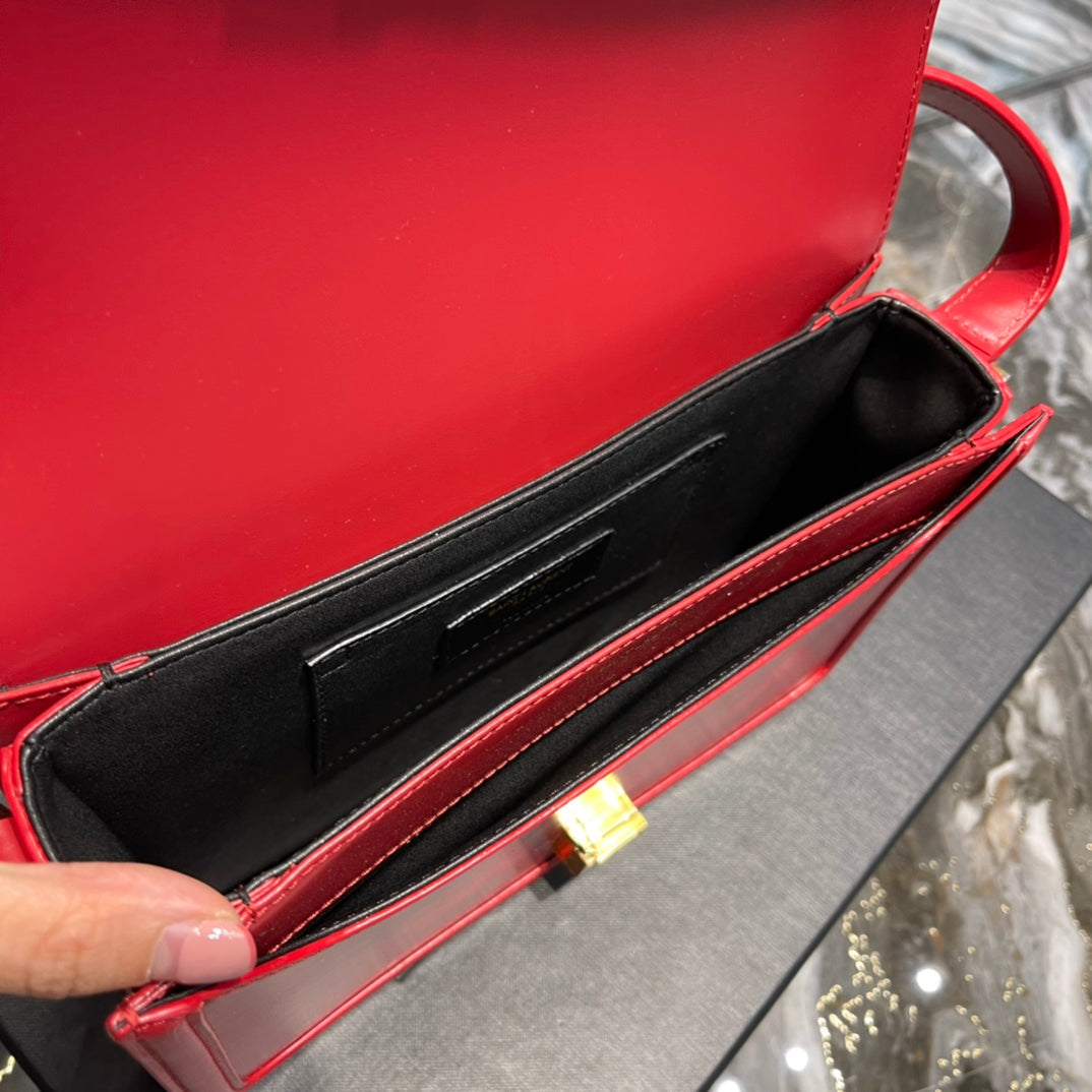 SOLFERINO MEDIUM 23 RED CALFSKIN GOLD HARDWARE mysite