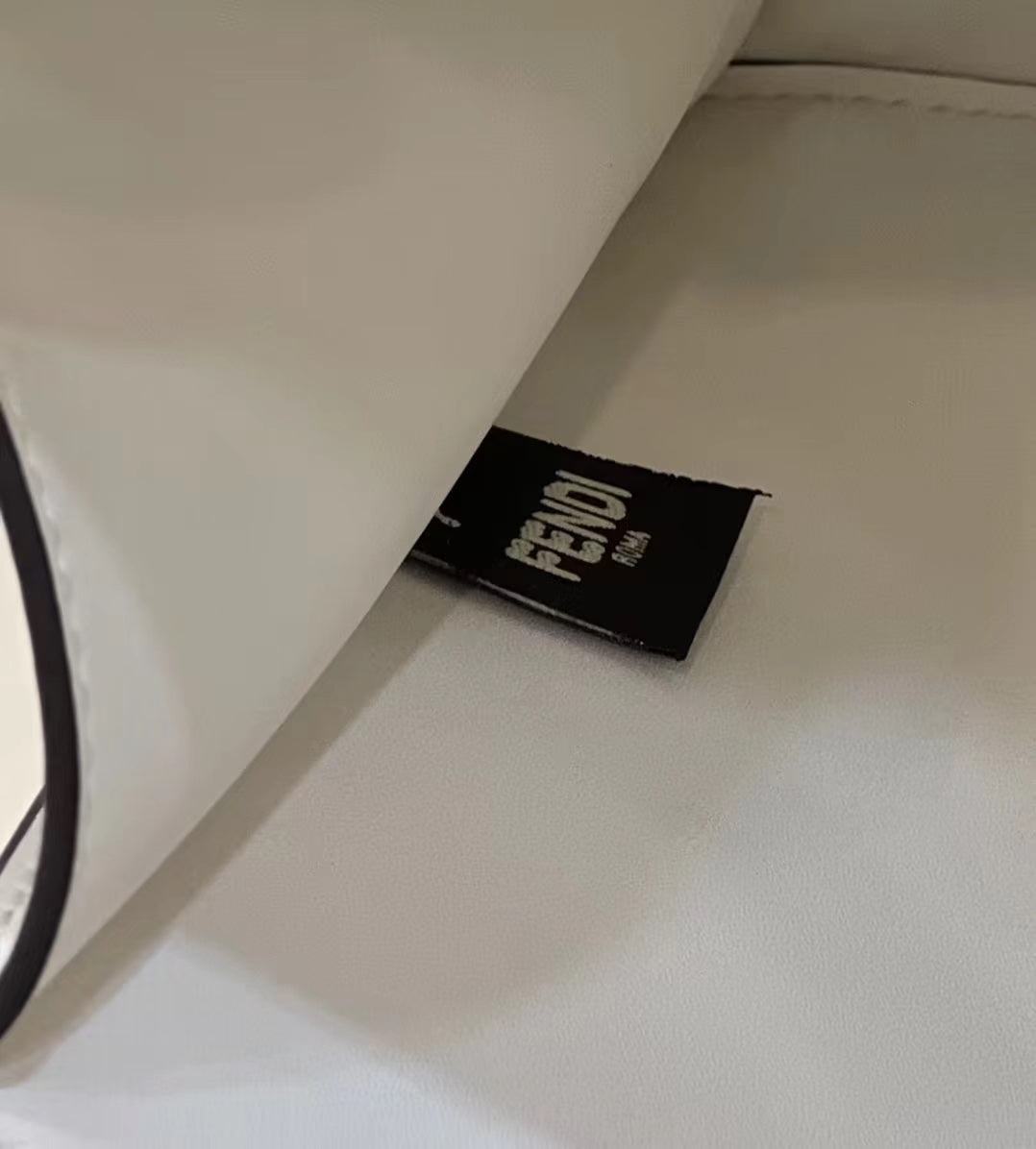 FENDI PEEKABOO 33 BAG IN WHITE CALFSKIN WITH STRAP GOLD HARDWARE mysite