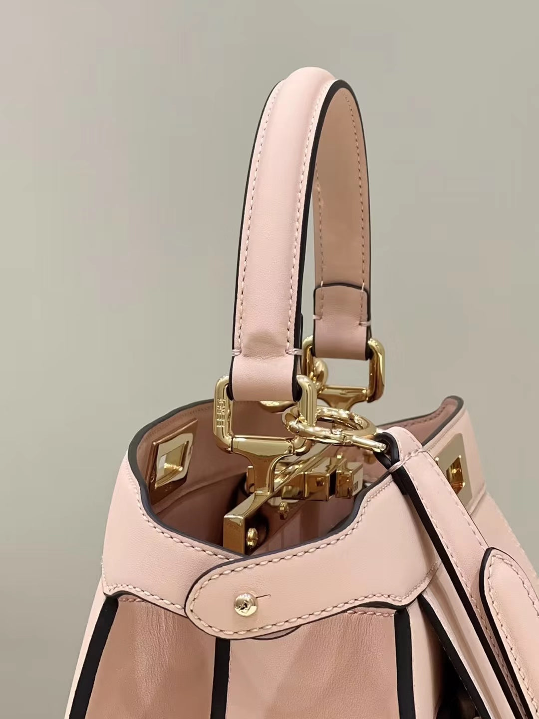 FENDI PEEKABOO 33 BAG IN LIGHT PINK CALFSKIN WITH STRAP GOLD HARDWARE mysite