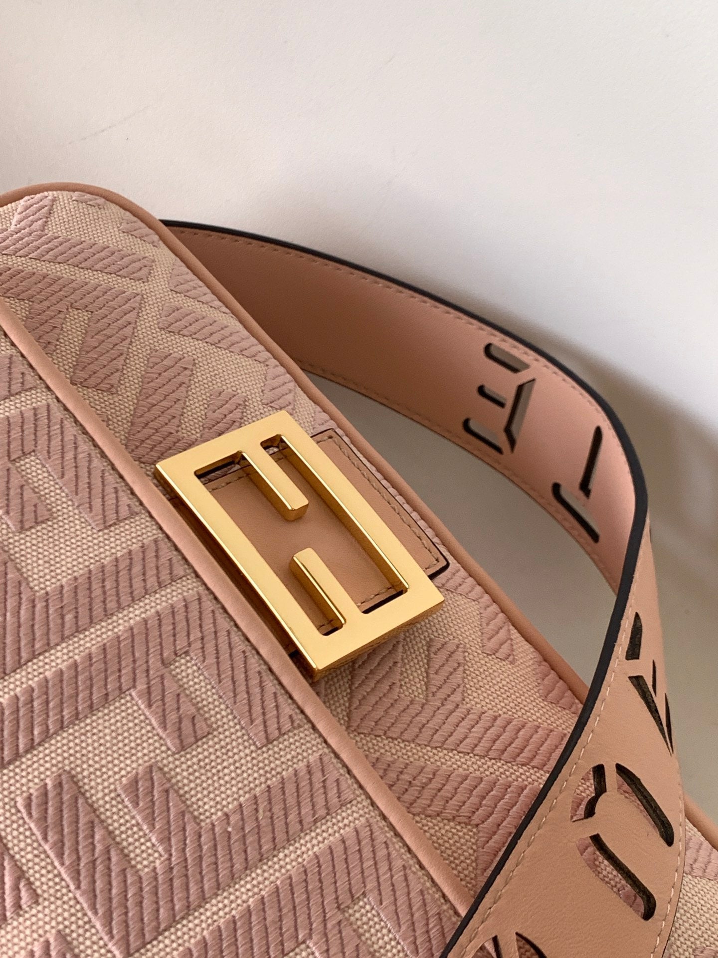 Fend Baguette Pink Canvas Bag 27 with FF Embroidery Ghw mysite