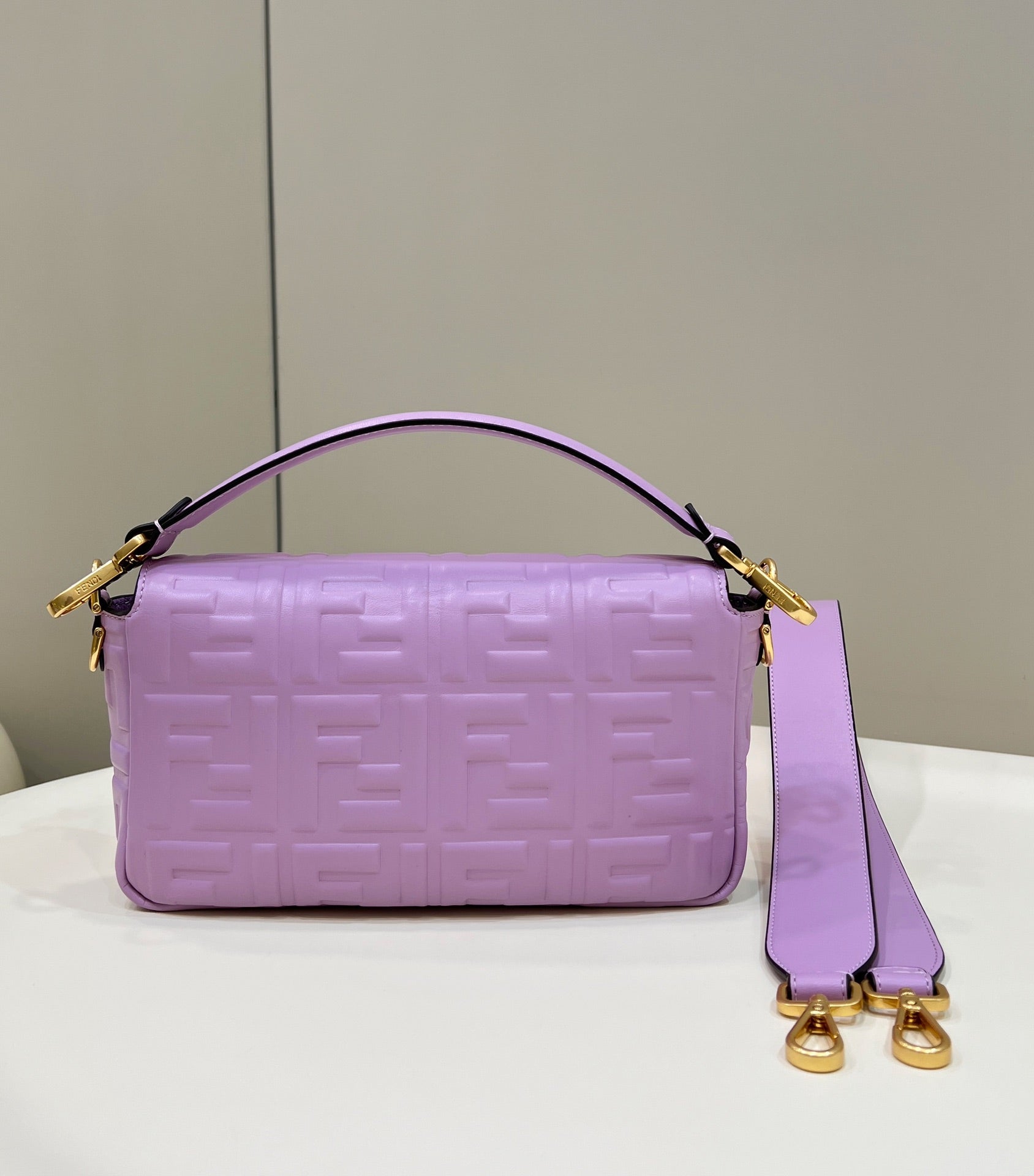 Baguette 27cm Violet Lambskin Gold Hardware mysite