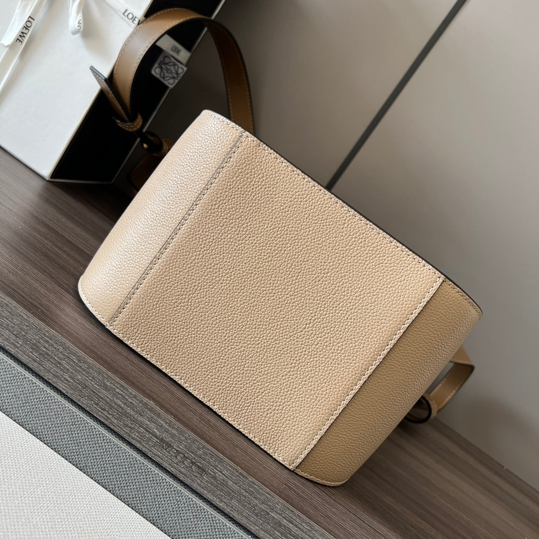 LOE MINI 20 HAMMOCK BAG IN SAND BROWN CALFSKIN mysite