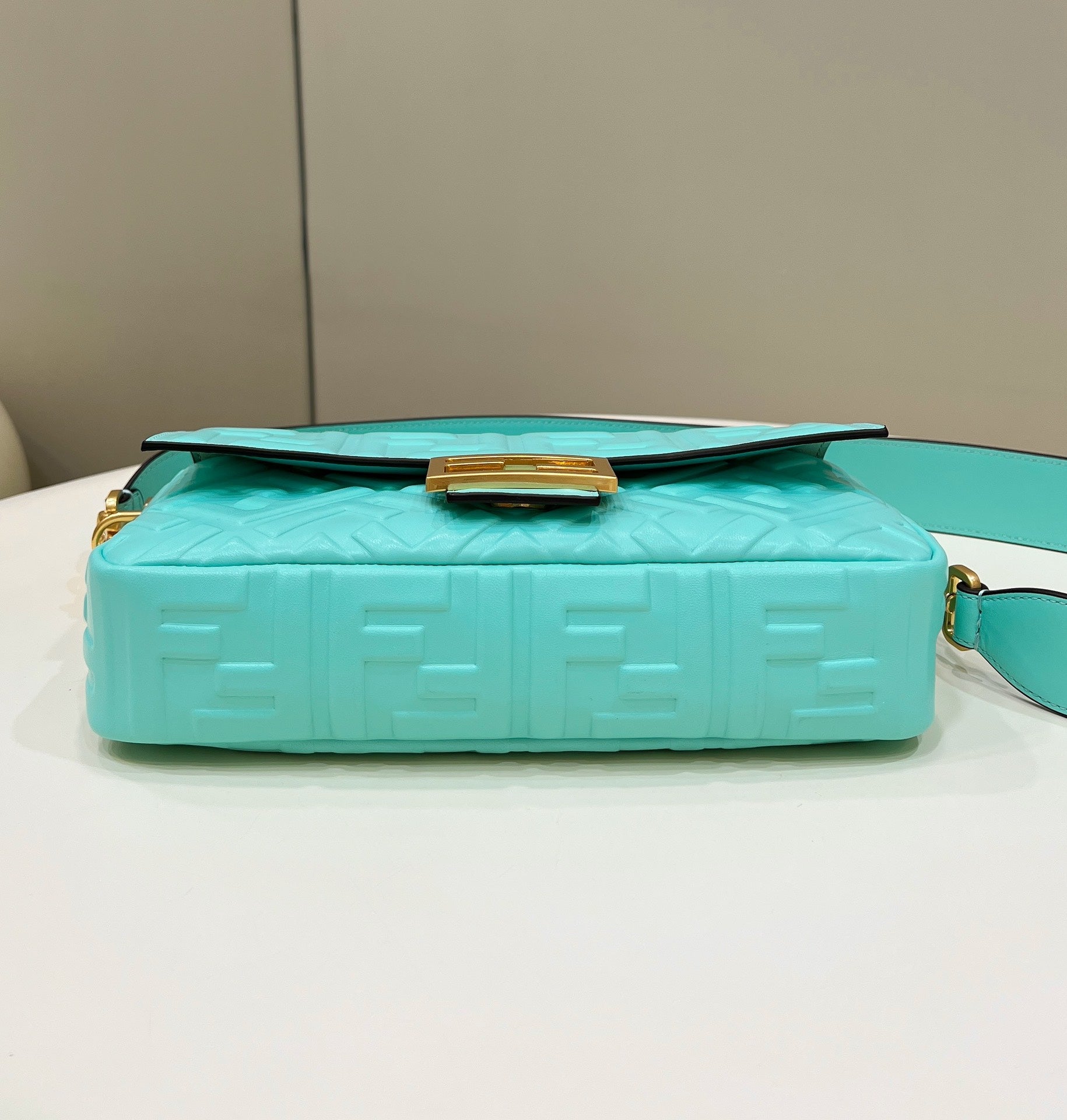 Baguette 27cm Tiffany Blue Lambskin Gold Hardware mysite